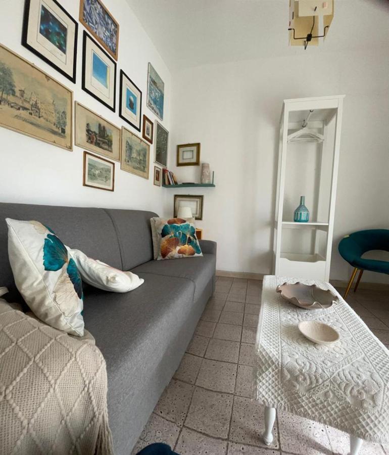 アルゲーロLa Terrazza - Residenze Maricharmeアパートメント エクステリア 写真