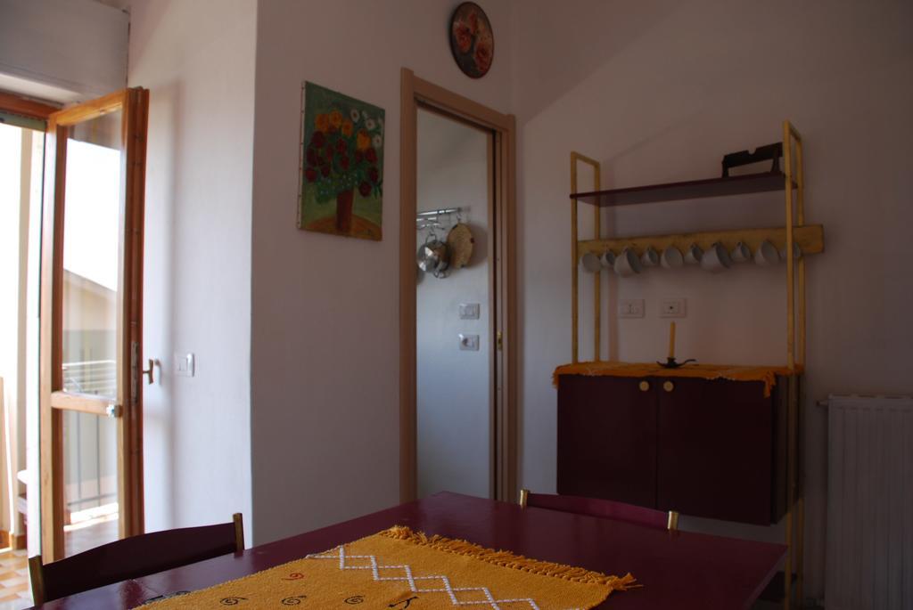 アルゲーロLa Terrazza - Residenze Maricharmeアパートメント エクステリア 写真