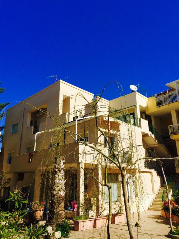 アルゲーロLa Terrazza - Residenze Maricharmeアパートメント エクステリア 写真